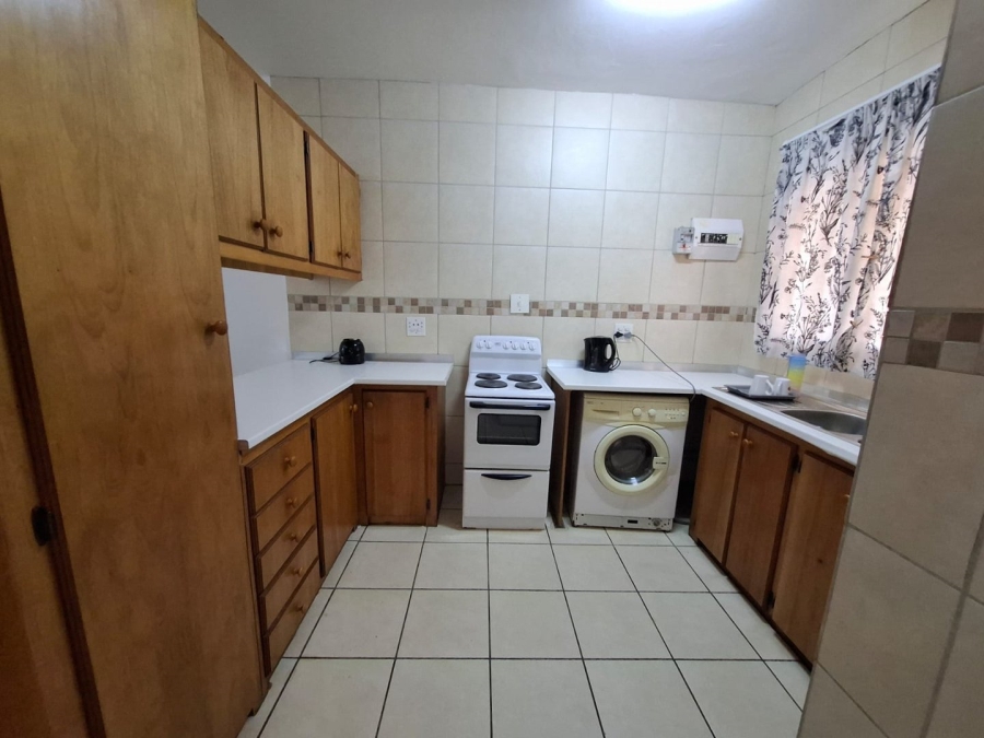 1 Bedroom Property for Sale in Langenhovenpark Free State